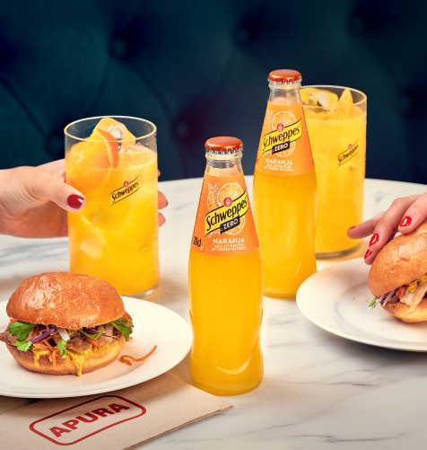 Fast Food adulto by Schweppes & Apura